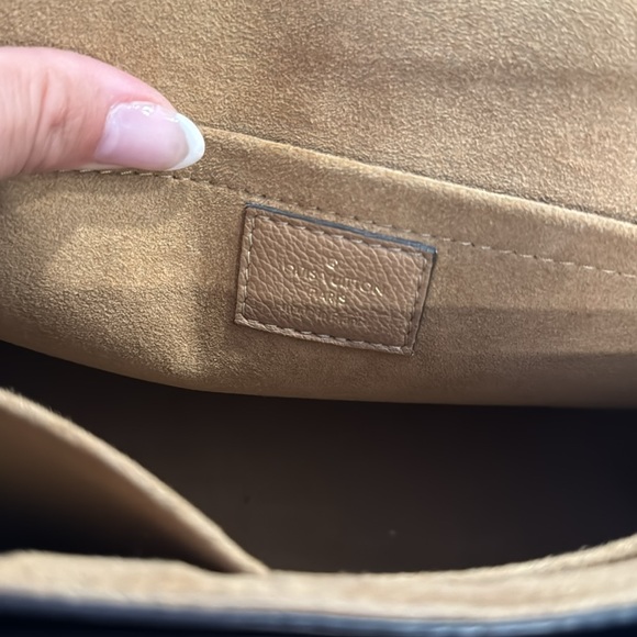 Louis Vuitton bag! Authentic. Monogram Marigan Sesame - Picture 14 of 17